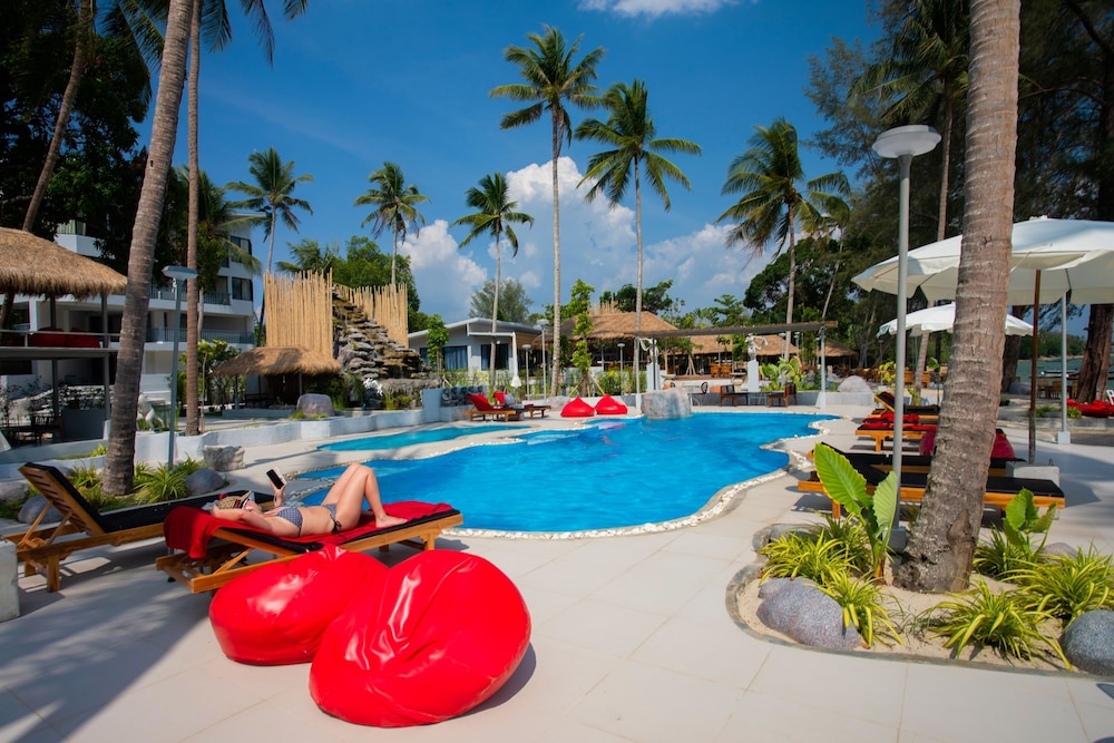 Villa Cha Cha Krabi Beachfront Resort 60/69