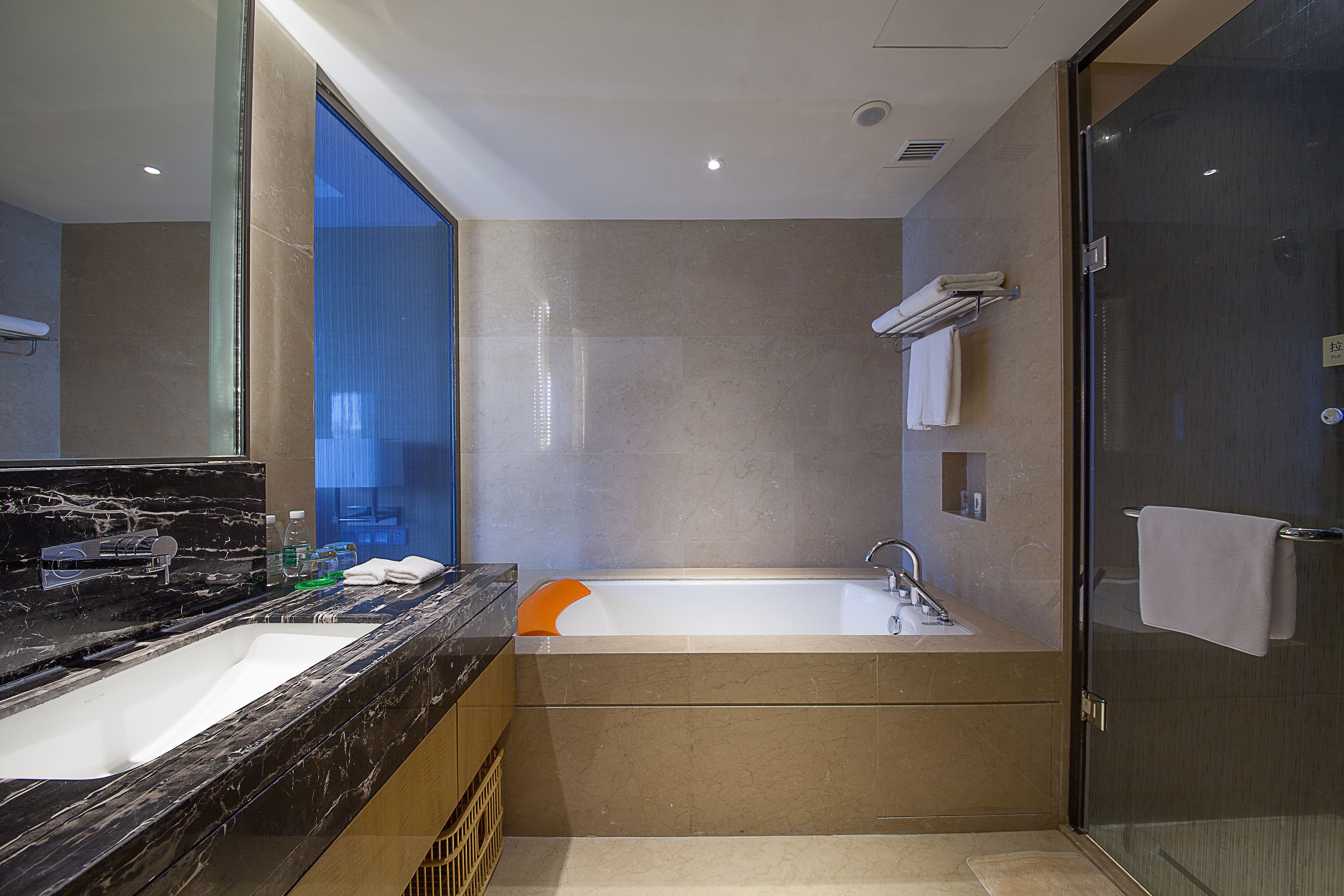 Holiday Inn Chengdu Oriental Plaza 49/50