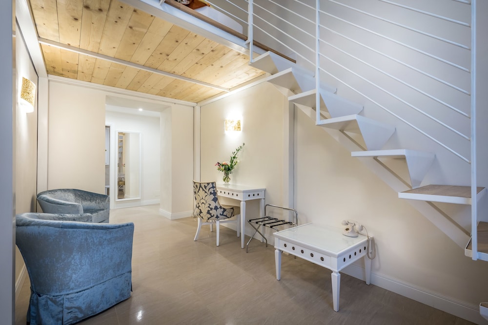 Hotel Alessandra 39/50