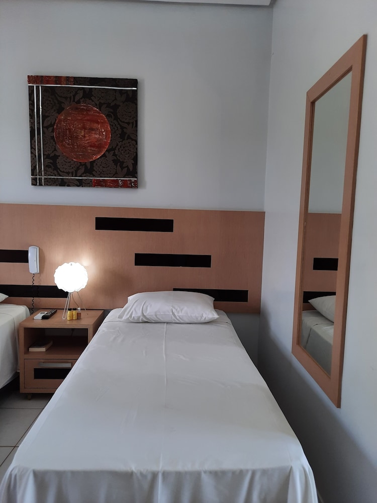 Lagoa Quente Hotel 28/60