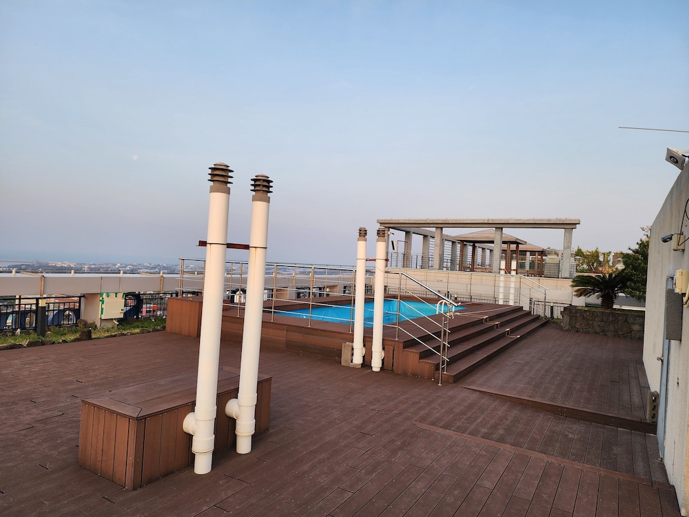 Seogwipo JS Hotel 62/66
