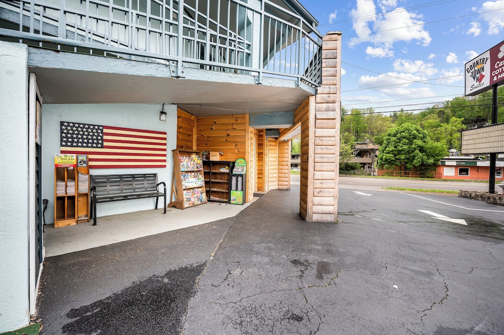 Country Town N Suites 52/65