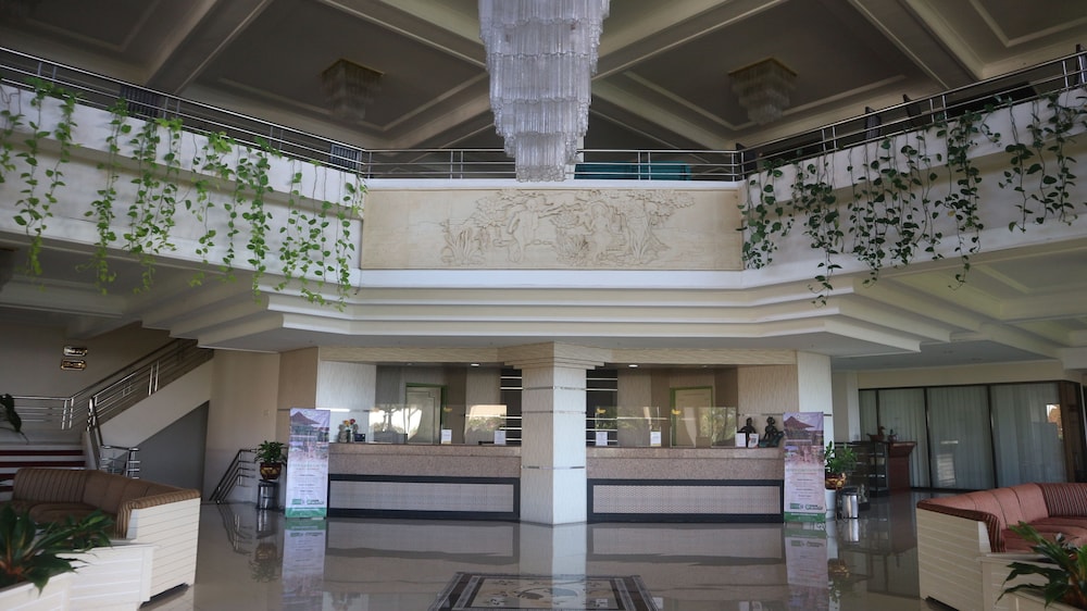 Queen Garden Hotel 1/14