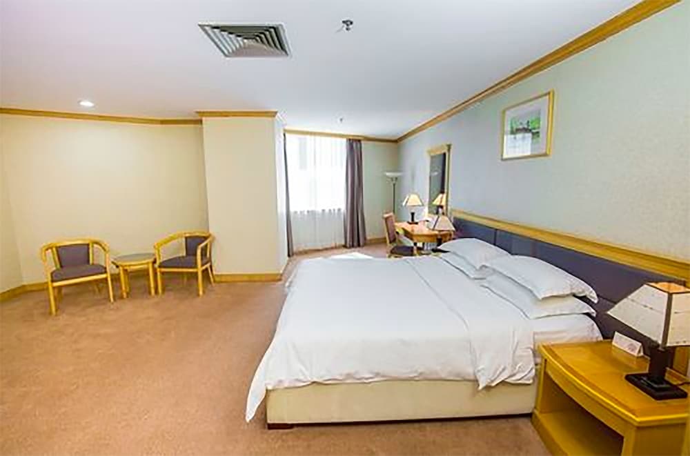 GUANGZHOU NEW CENTURY HOTEL 13/65
