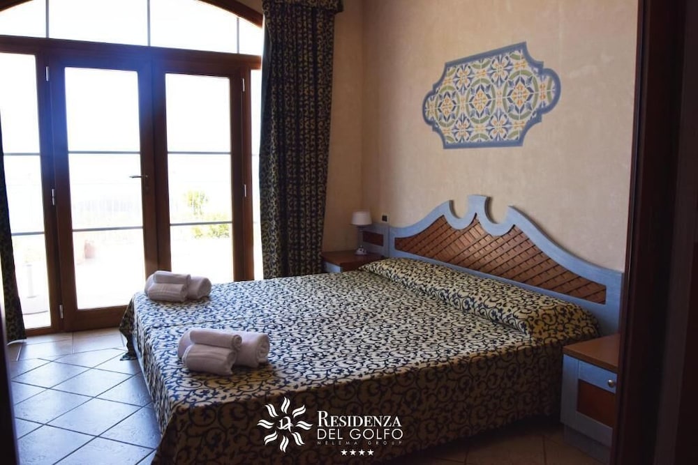HOTEL RESIDENZA DEL GOLFO 8/38