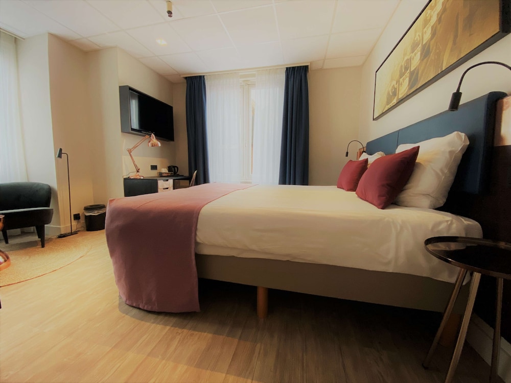 BEST WESTERN DAM SQUARE INN 20/54