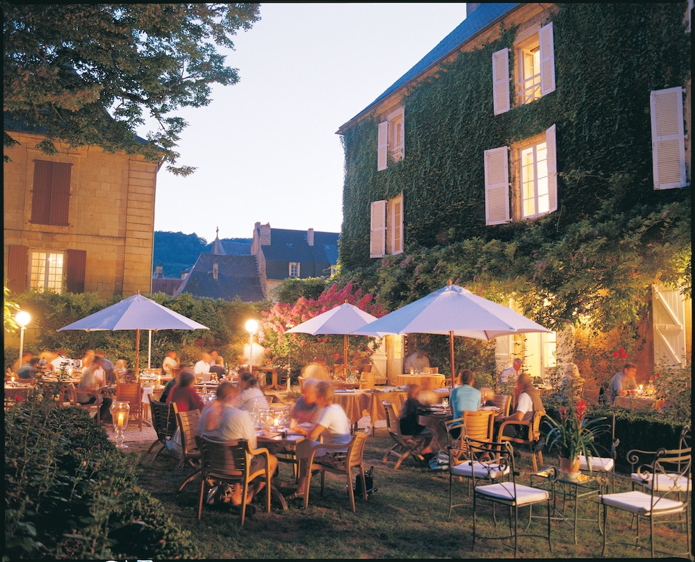 HOTEL LA ROSERAIE 2/50