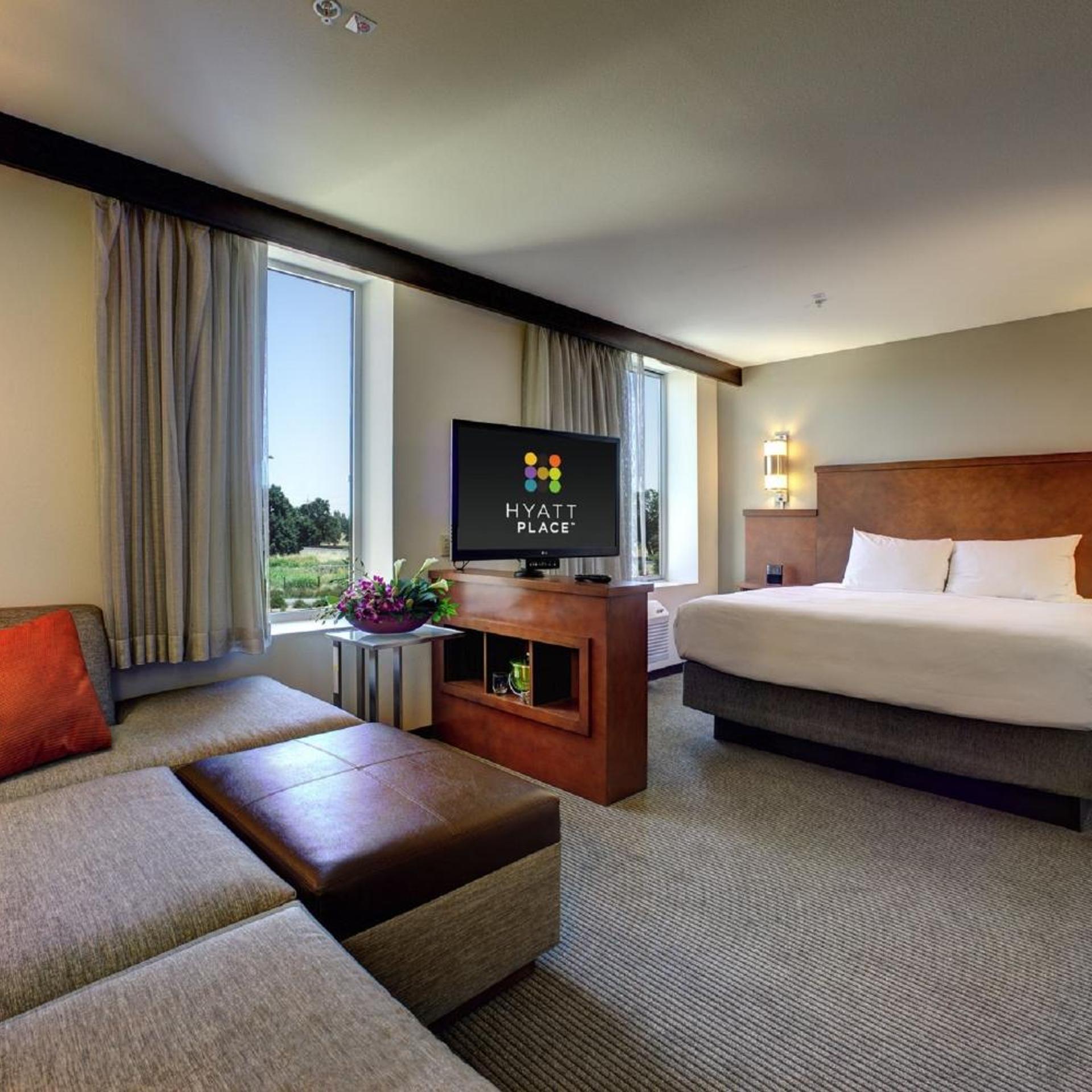 Room, King Bed, Sofa, High Floor
