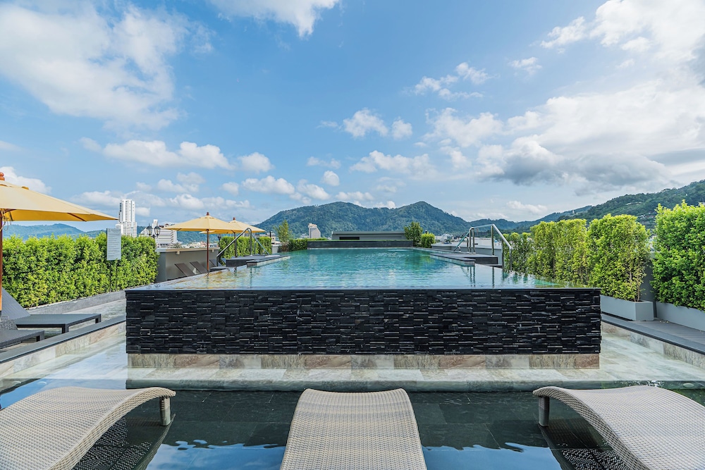 Chateau Du Village Patong 63/65