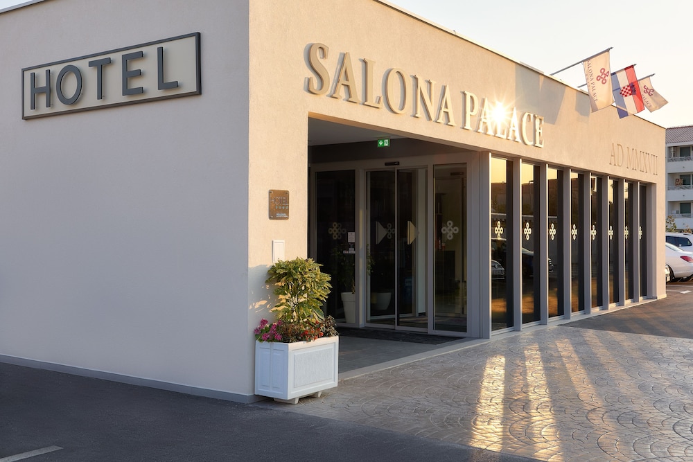 Hotel Salona Palace 28/70