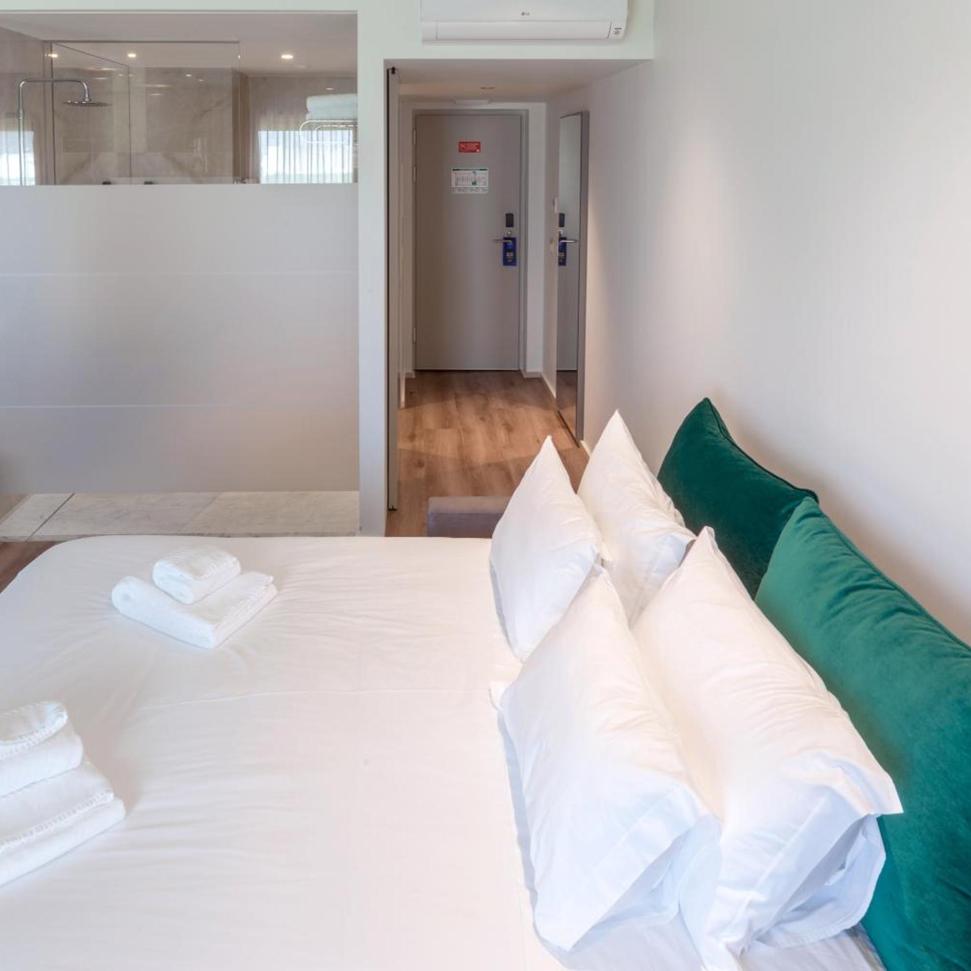 غرفة عائلية بسرير مزدوج، Oporto Airport Business Hotel 2/9