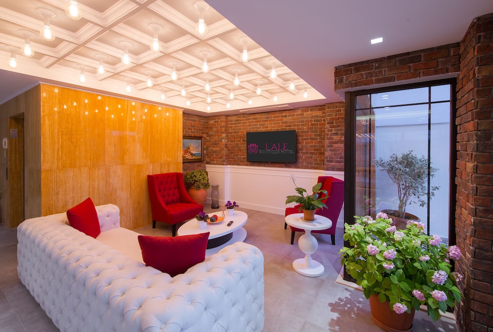 Lale Hotel 27/50