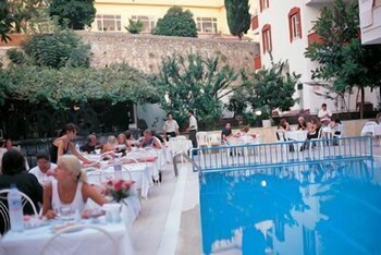 Diamore Hotel 29/31