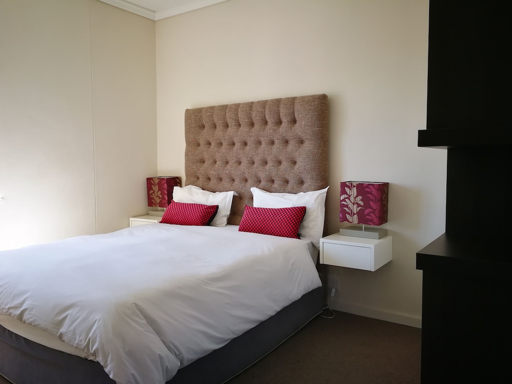 The Residences At Crystal Towers 13/46