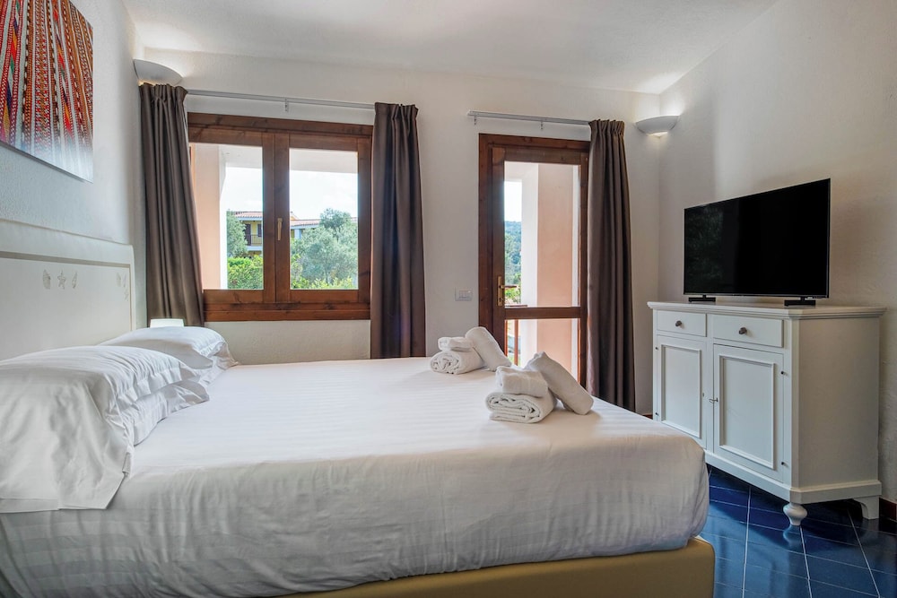 Room at Residence Costa Serena, PALAU