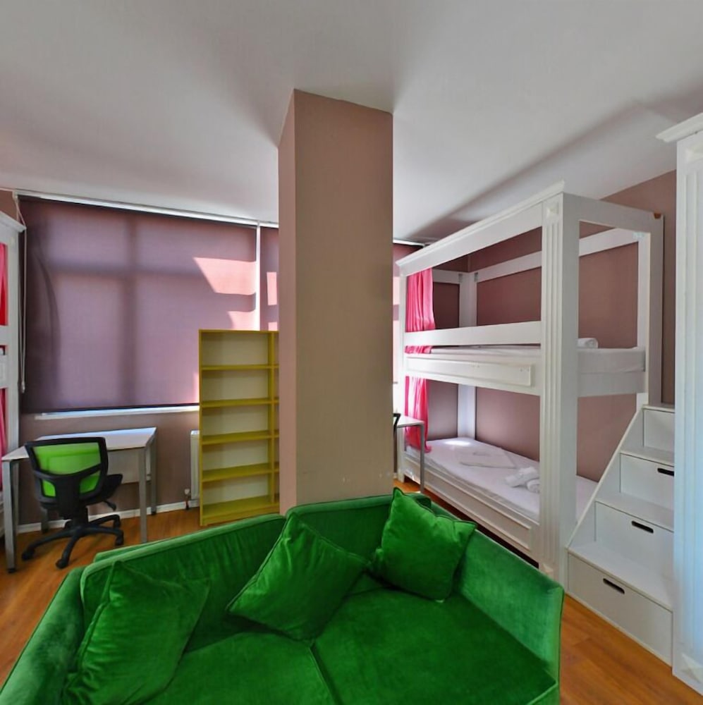 Campucity Kiz Ogrenci Yurdu 14/21
