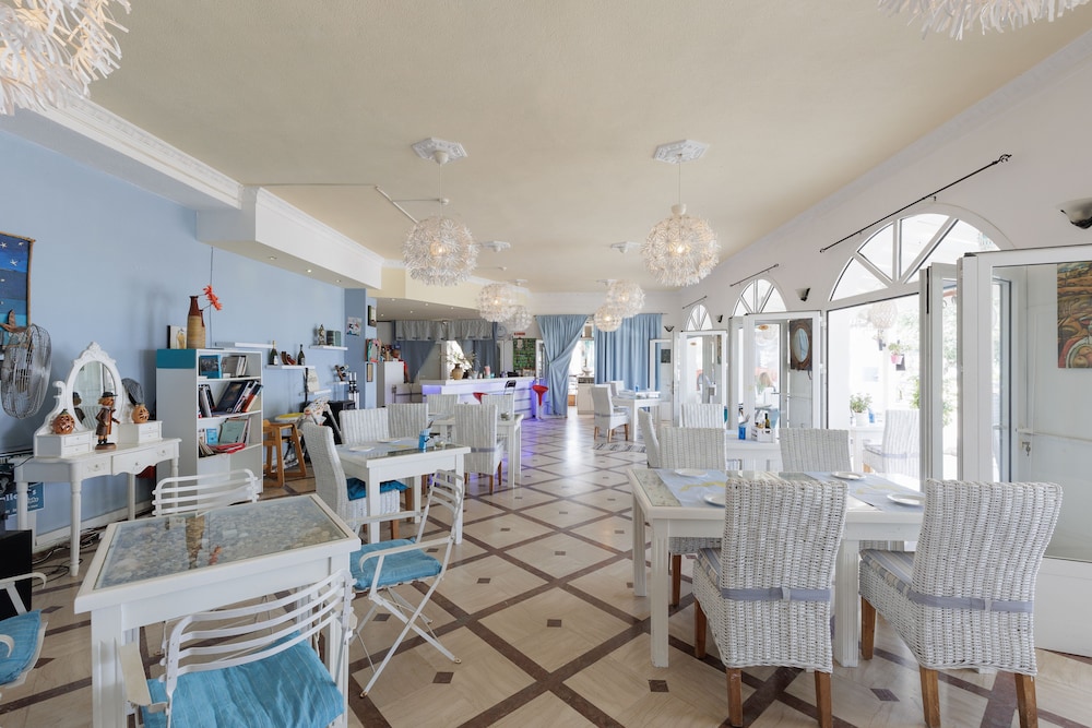 Aphrodite Beach Hotel Corfu 38/49