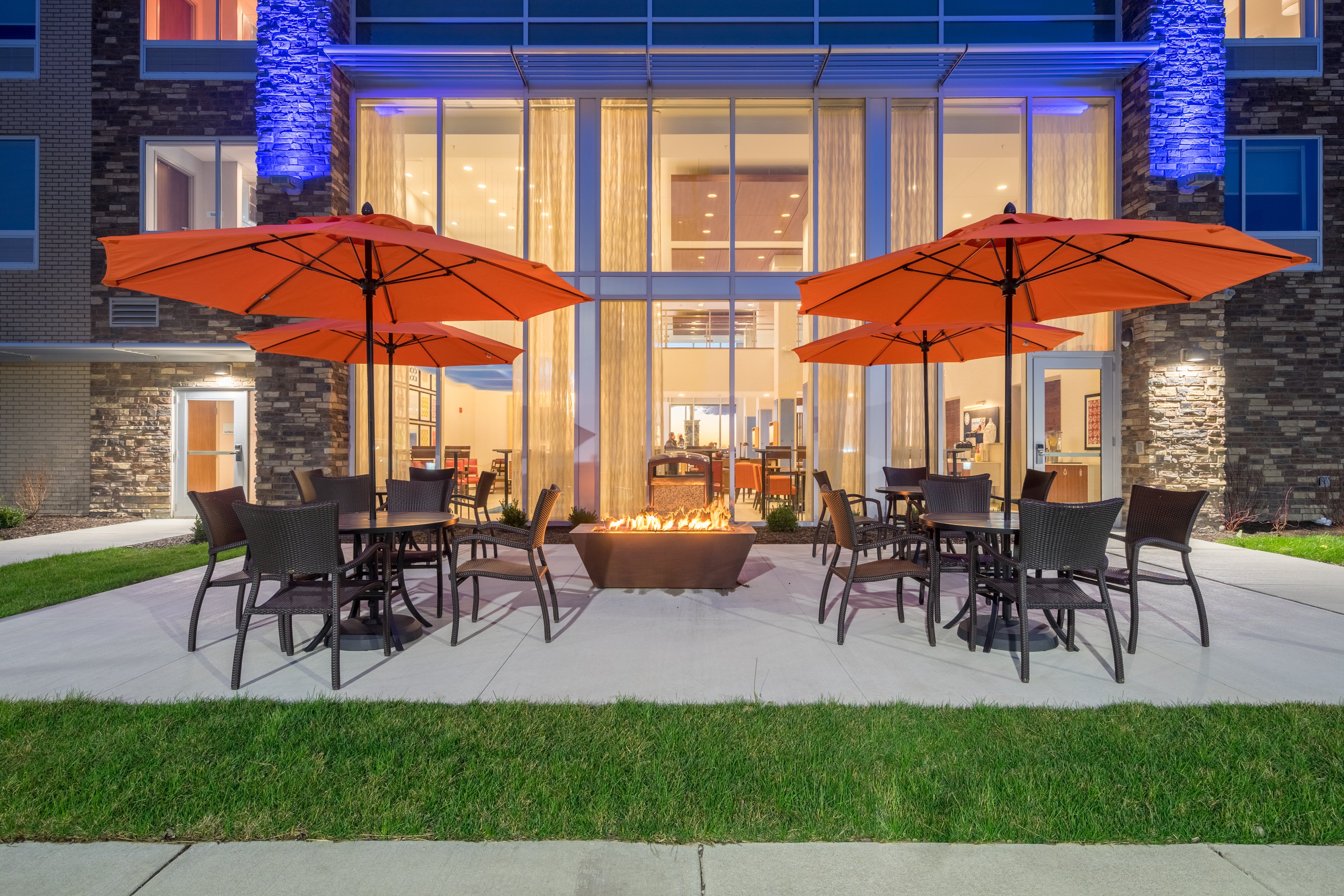 HOLIDAY INN EXPRESS & SUITES INDIANAPOLIS NE - NOBLESVILLE 47/66