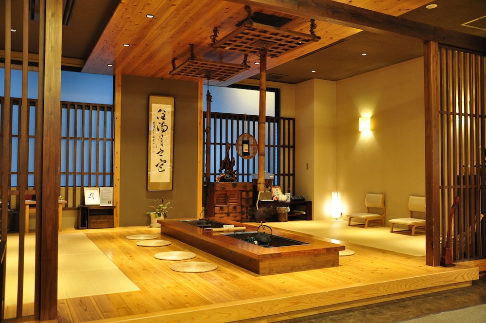 Hotel Obokekyo Mannaka 37/61