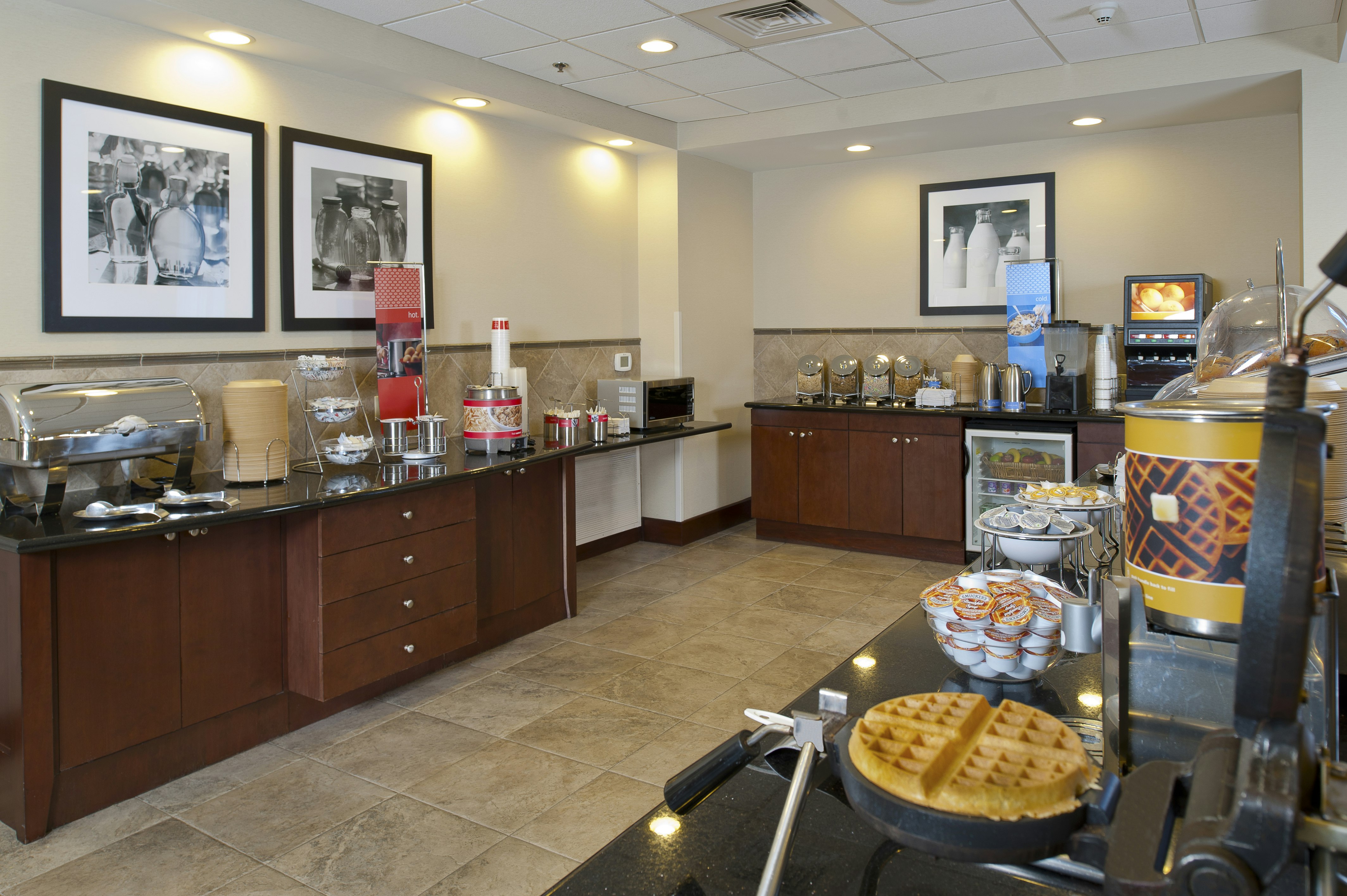 Hampton Inn and Suites Prescott Valley 45/68