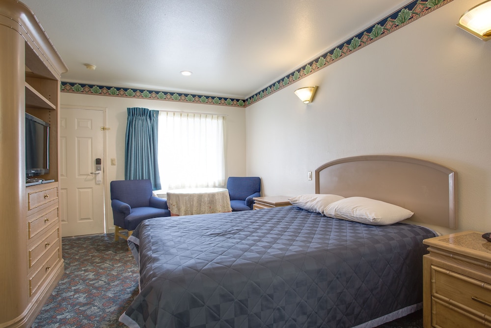 Best Whittier Inn 21/53