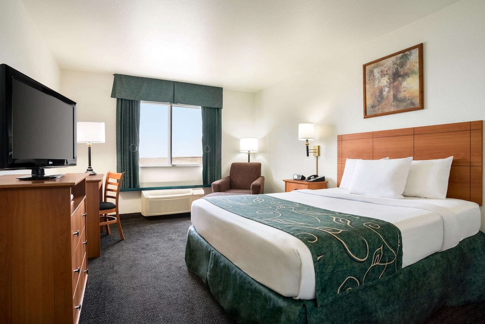 Room, Queen Bed, Accessible