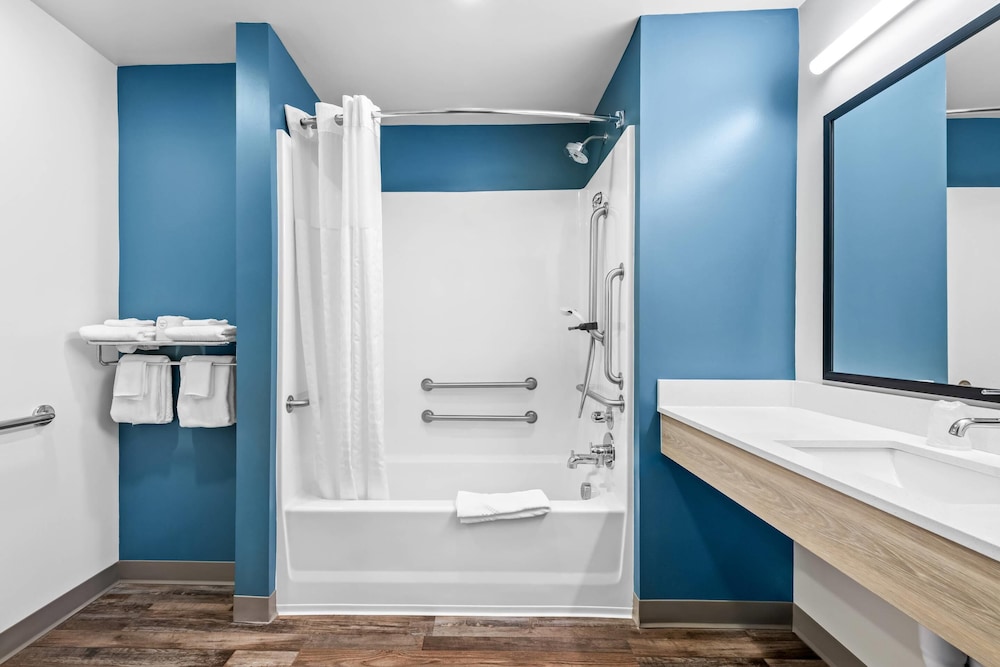 WoodSpring Suites Winston-Salem near Hanes Mall 59/61