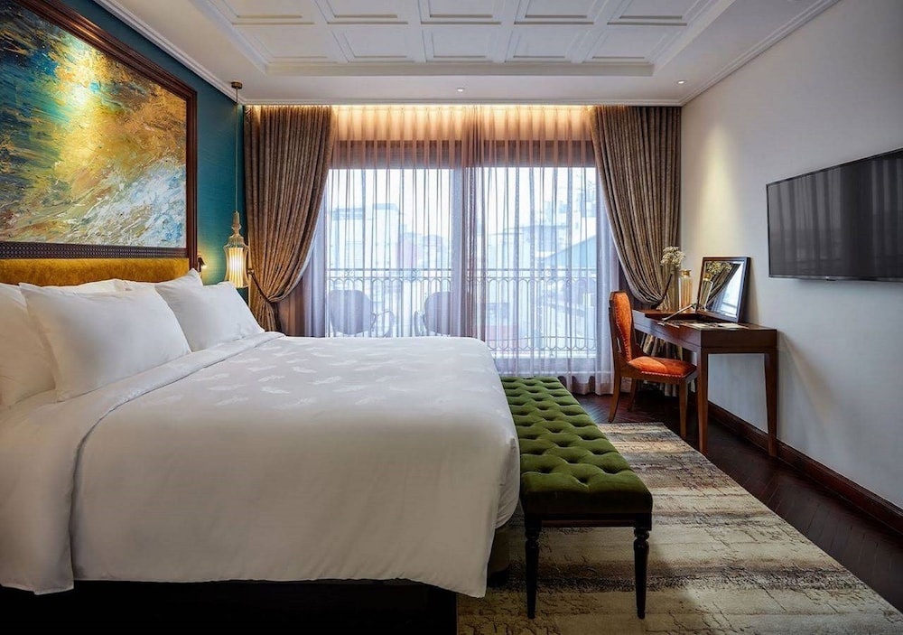 GRAND, SUITE, BALCONY