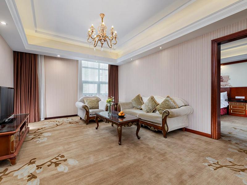 Vienna Hotel Shenzhen Pingshan High Speed Railway Station 11/15