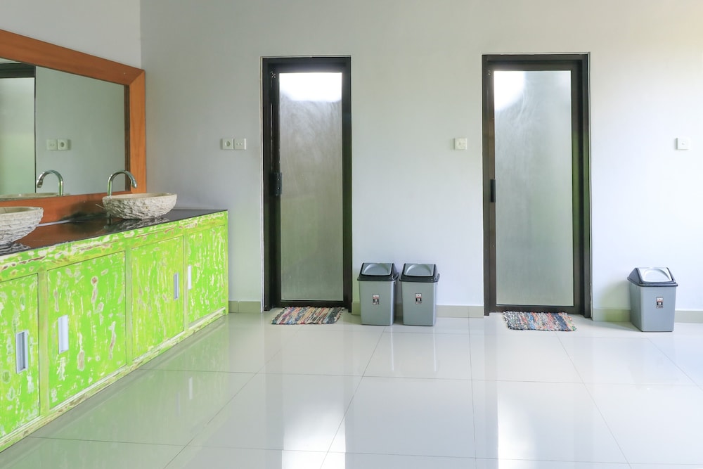 Pering Bungalow 10/60