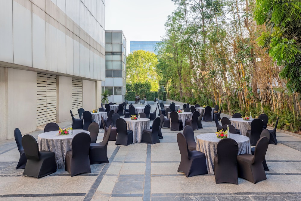 Radisson Blu Hotel Pune Kharadi 68/77