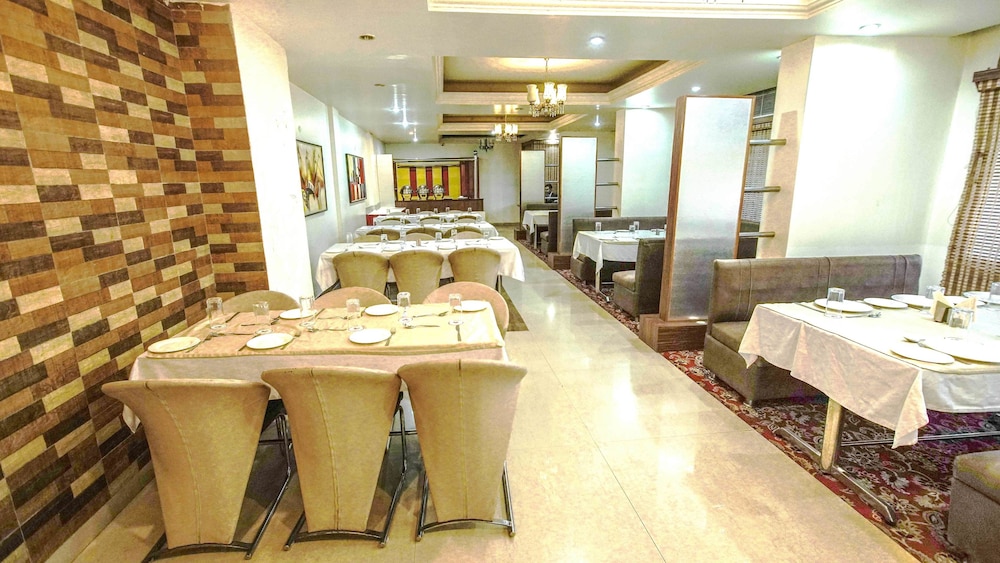 Hotel Subash International 35/50