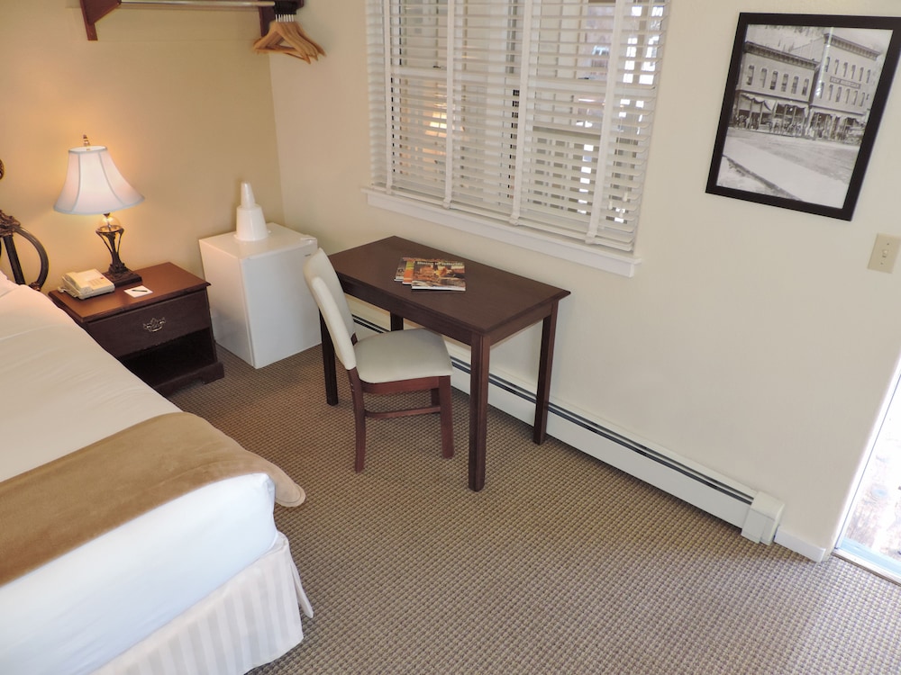 Victorian Inn 21/44