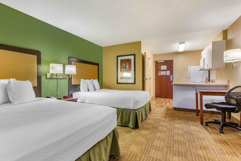Extended Stay America Phoenix - Deer Valley 18/48