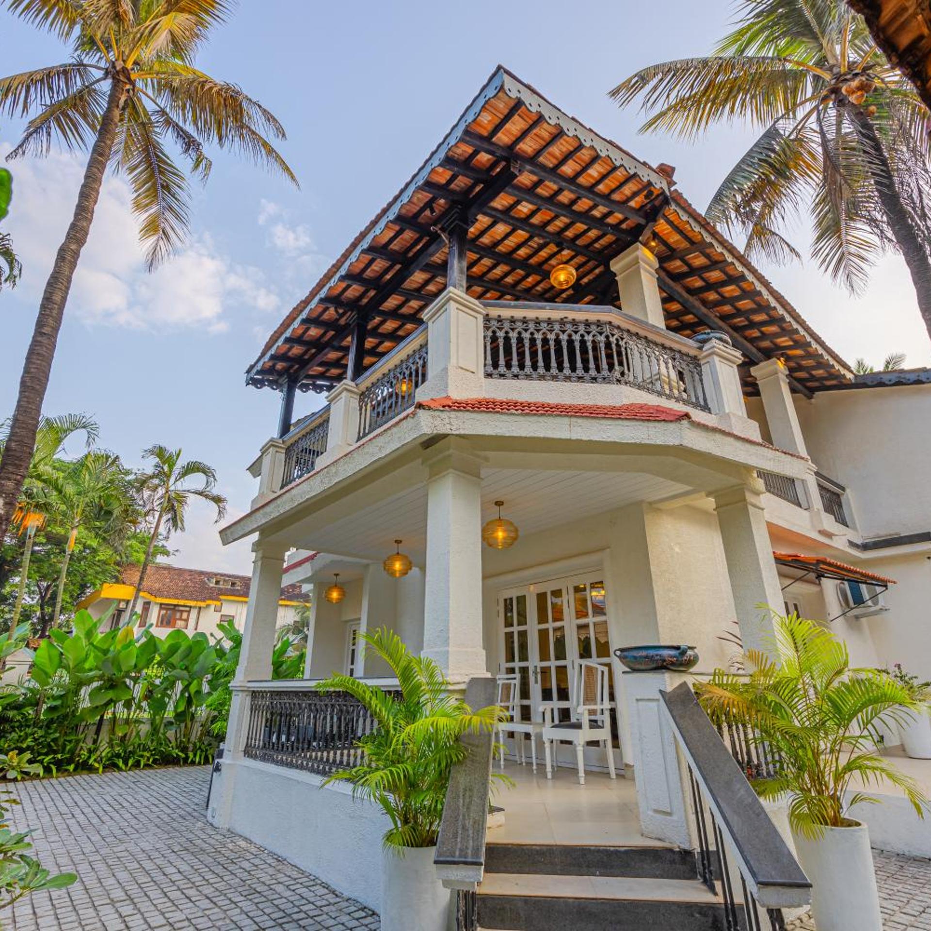 ELIVAAS Absolute Beach 4BHK Pool Villa Casa Boa Vida in CANDOLIM