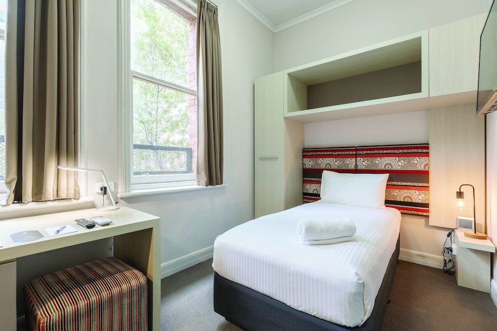 Best Western Melbourne City 19/42
