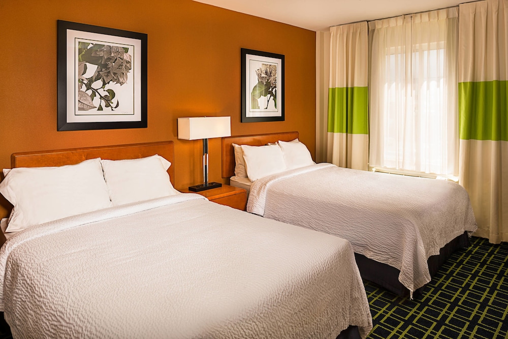 Fairfield Inn by Marriott New York LaGuardia Airport/Flushing 9/37