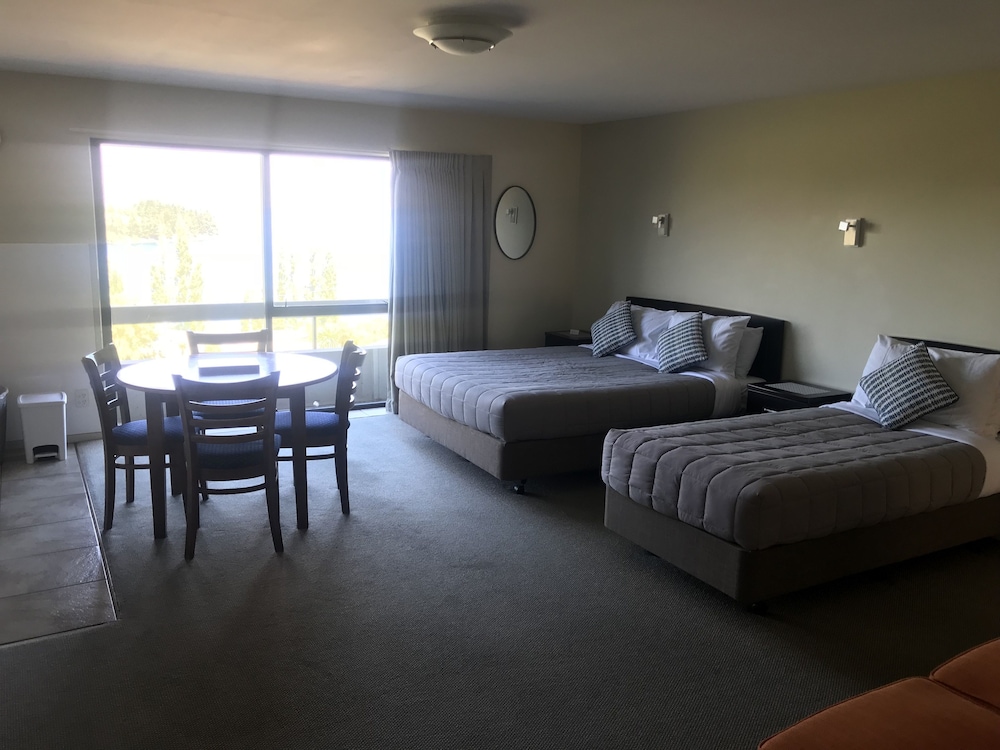 Earnslaw Lodge 5/50