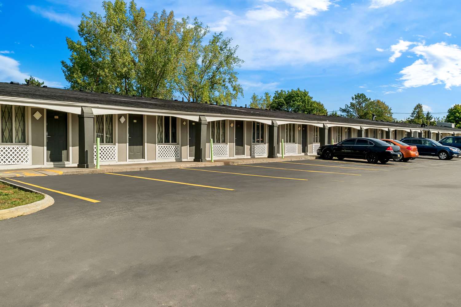 Rodeway Inn & Suites Saginaw I-675 11/14