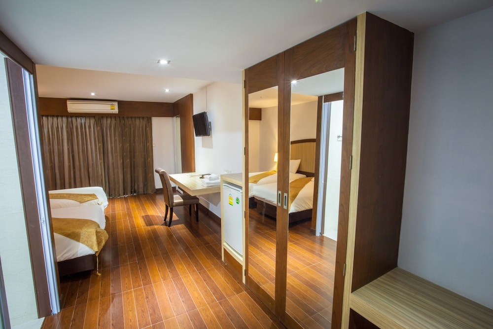 Nh Elegant Hotel 53/70