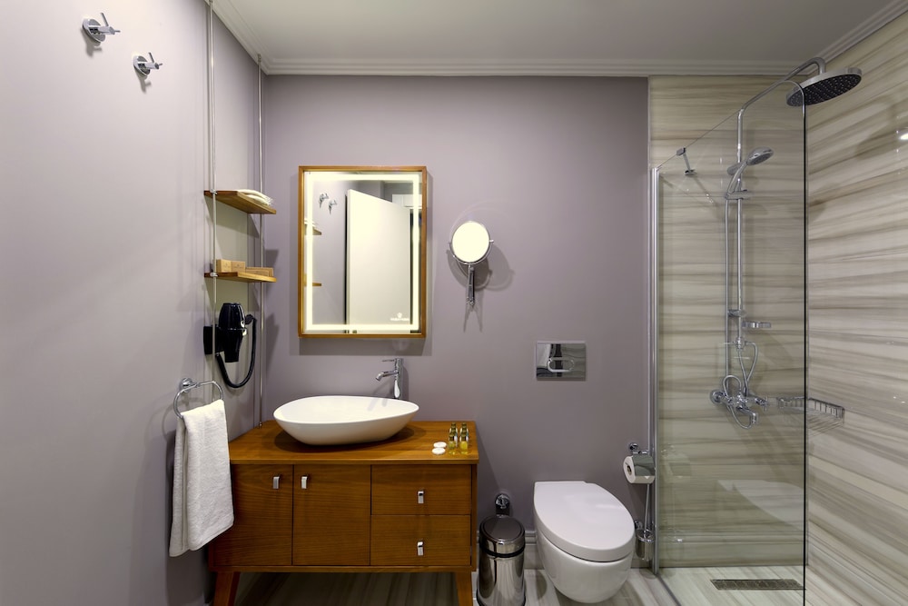 Walton Hotels Galata 34/35