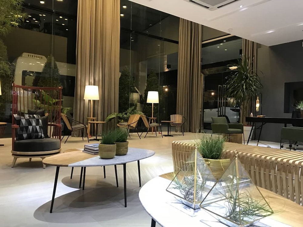 Avior Hotel General Santos 20/34