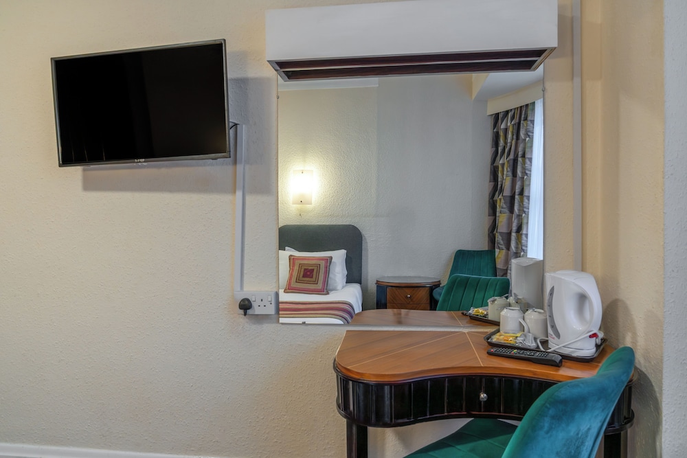 Heathlands Hotel Bournemouth 38/48
