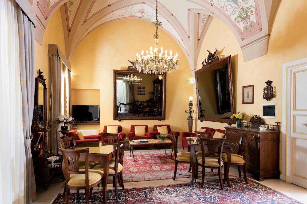 Palazzo Papaleo 52/65