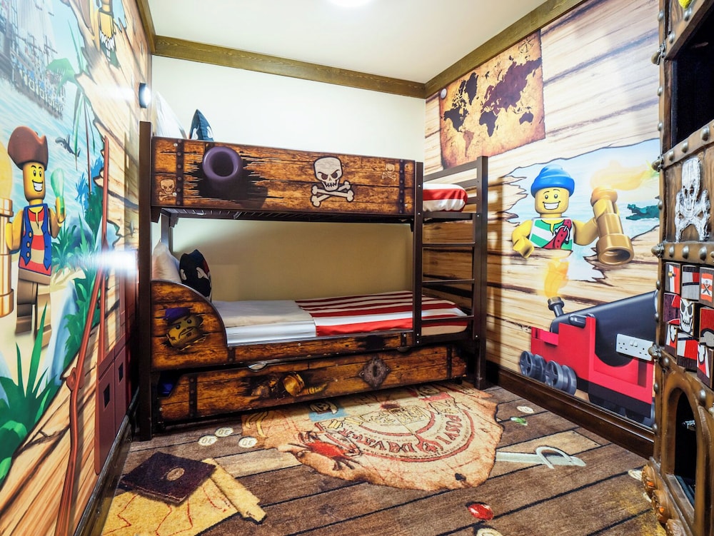 LEGOLAND Windsor Resort Hotel 6/50