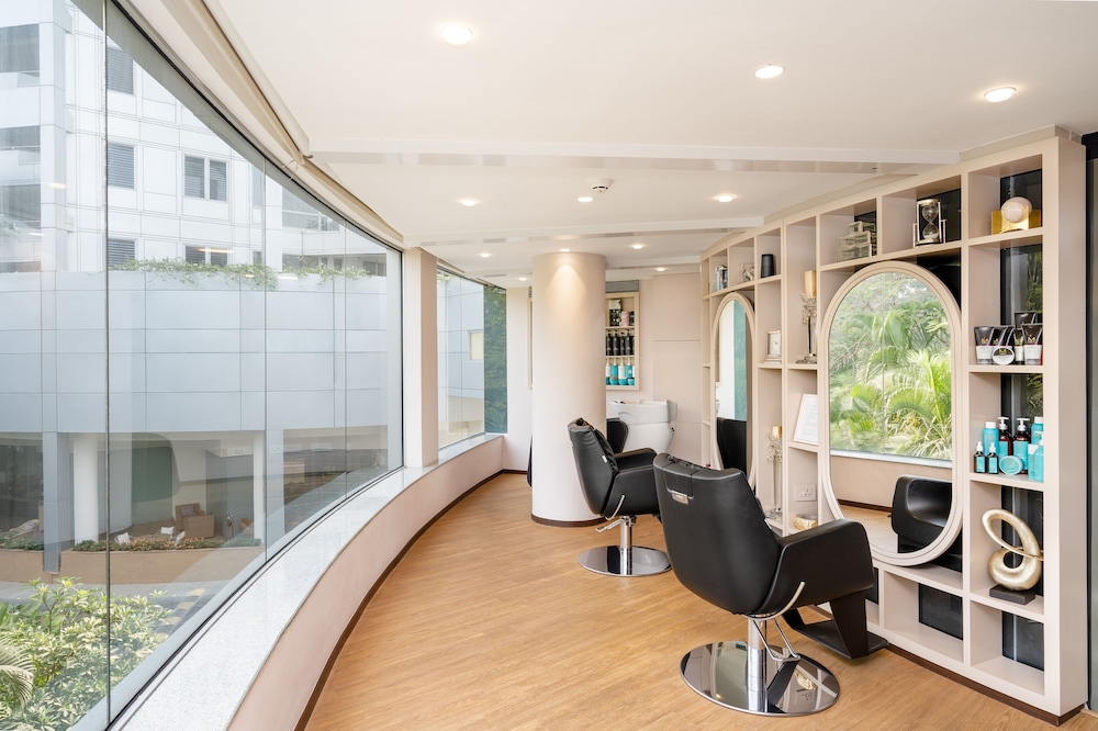 Taj Wellington Mews Luxury Residences 36/63