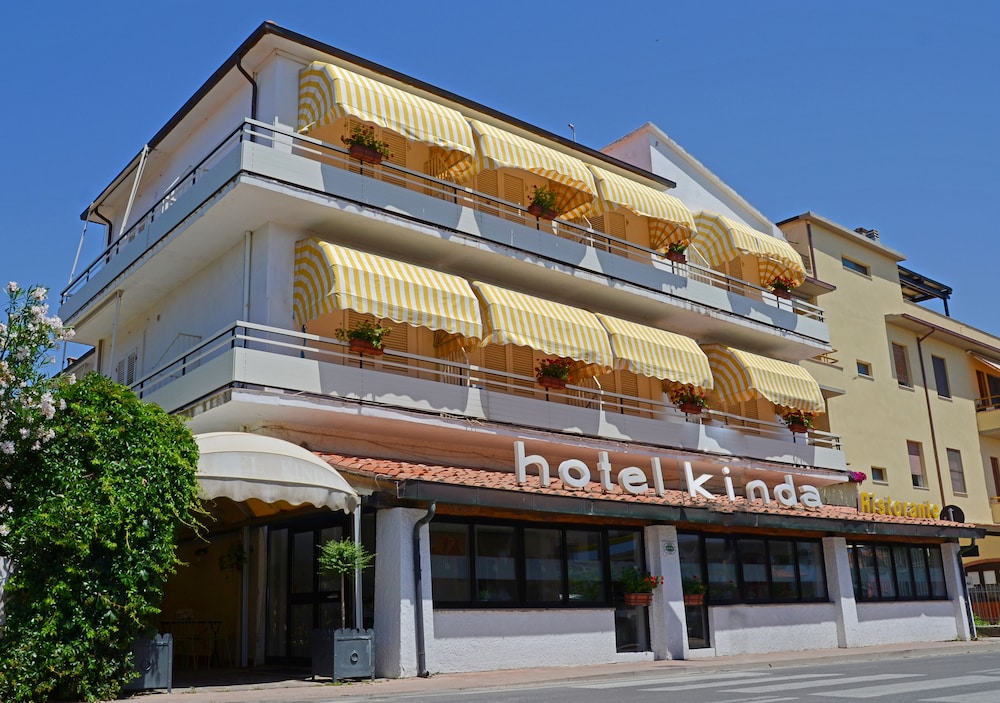 Hotel Kinda 2/50