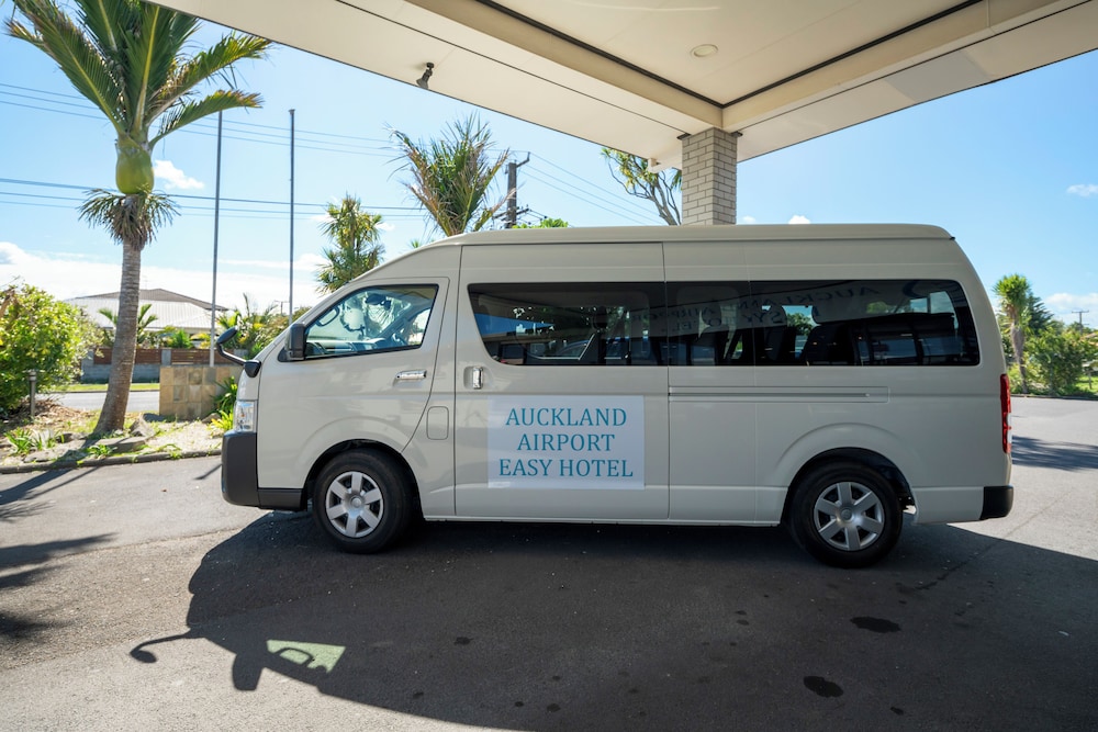 Garden Inn Airport 33/50