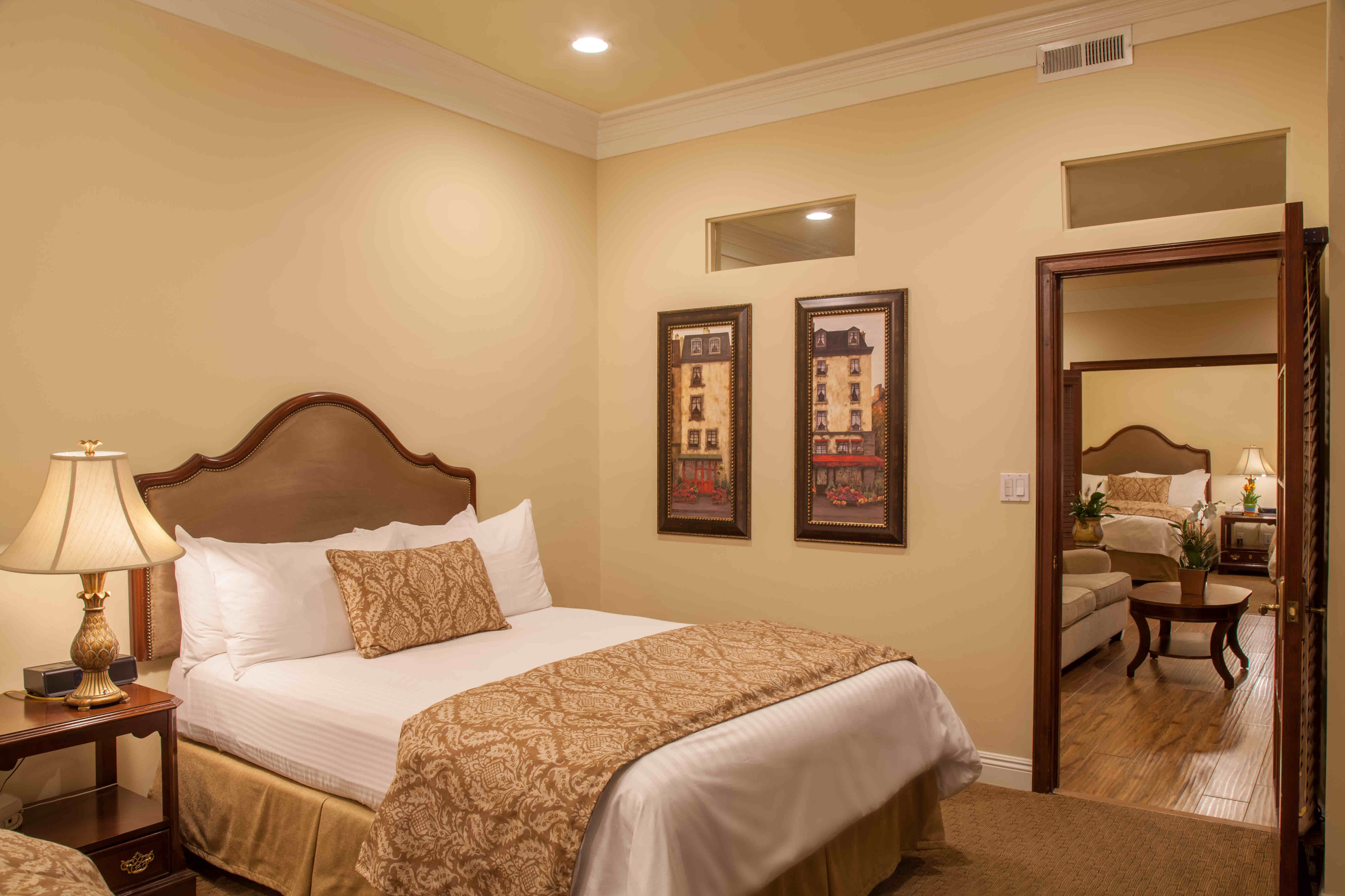 Best Western Plus Sunset Plaza Hotel 26/83
