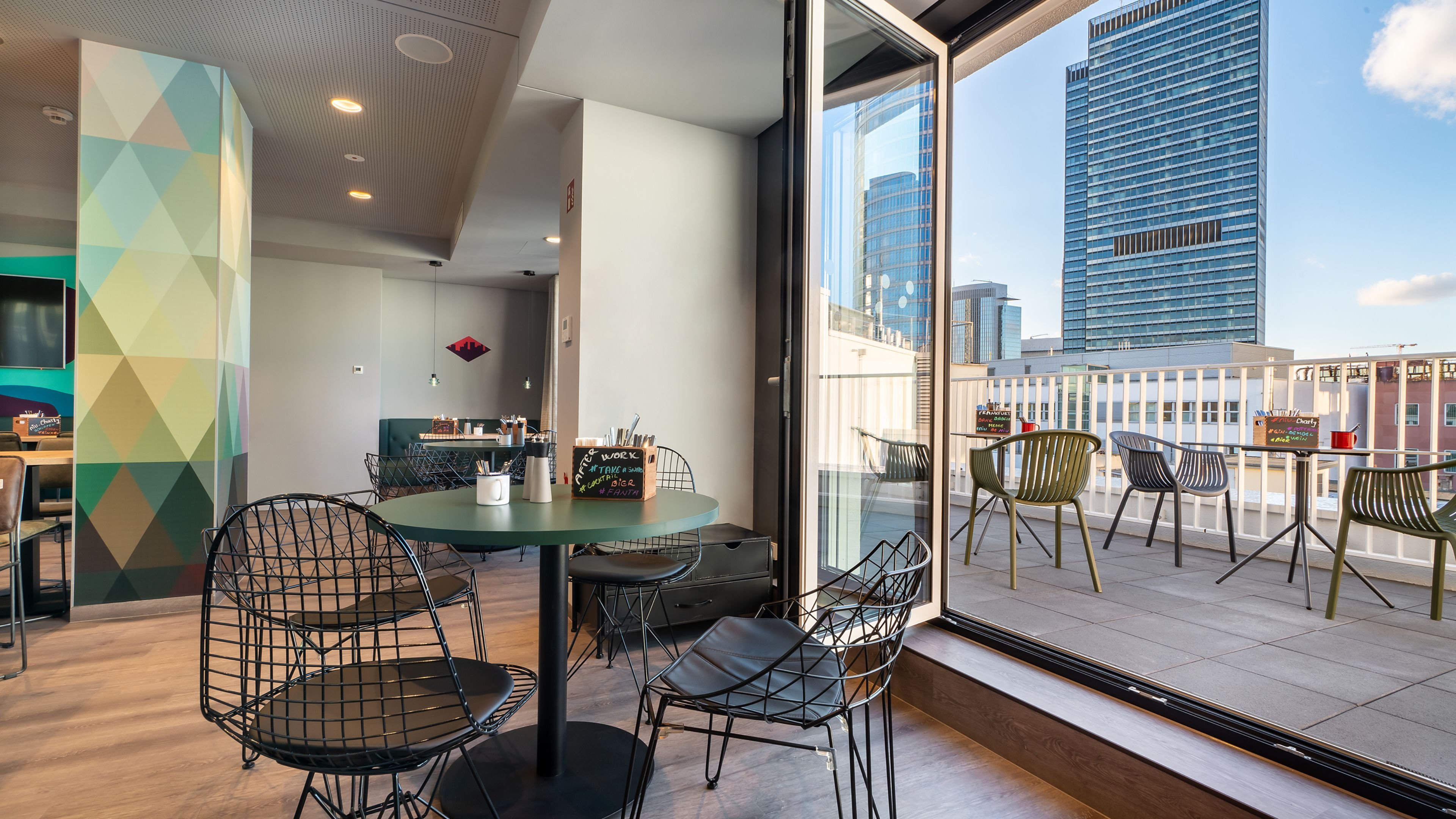 Holiday Inn - the niu, Charly Frankfurt City by IHG 30/56